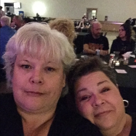 Meet your Posher, Karen - Picture 1 of 1